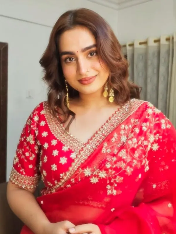 Ayesha Khan Career 