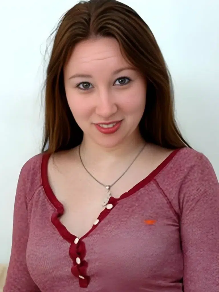 Aloura Lynn Biography: Wiki, Age, Career, Height, Weight, Boyfriend, Net Worth & More