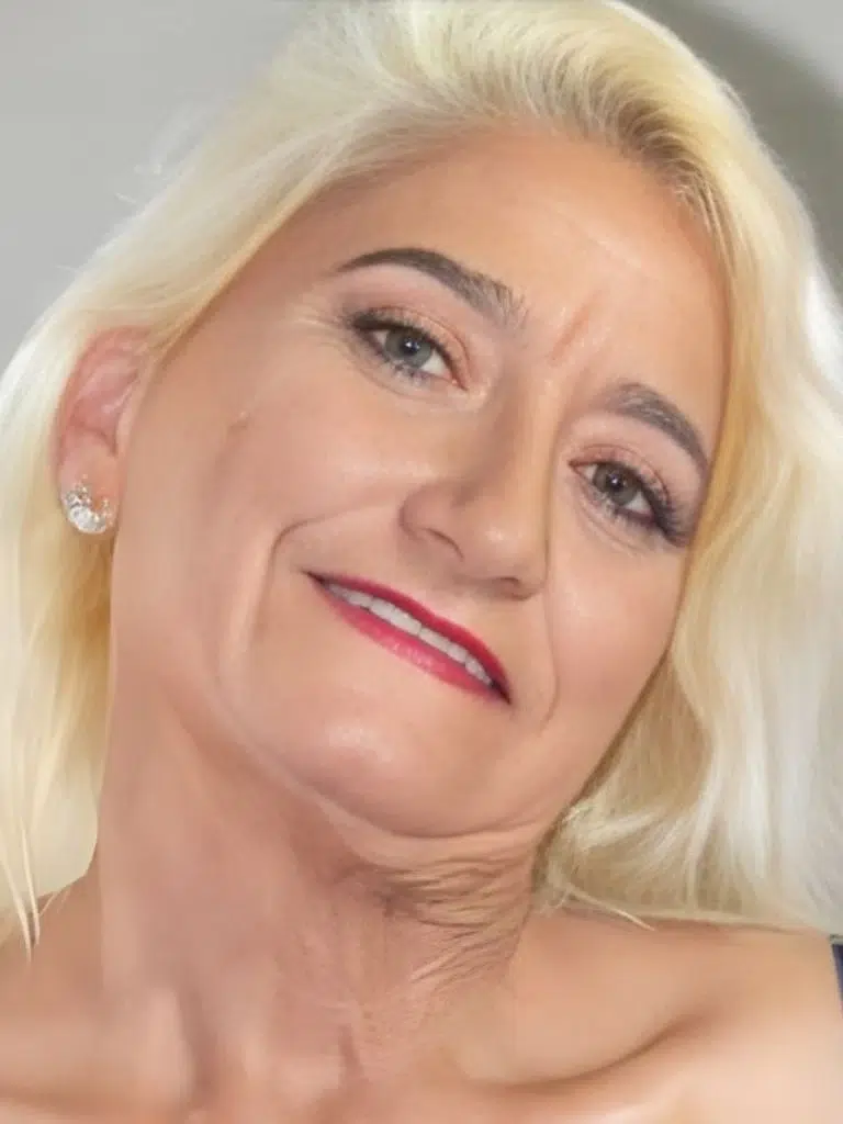 Amber Connors Biography: Wiki, Age, Career, Height, Weight, Husband, Net Worth & More