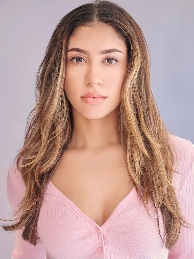 Isabella Fierra Biography: Wiki, Age, Career, Height, Weight, Boyfriend, Net Worth & More