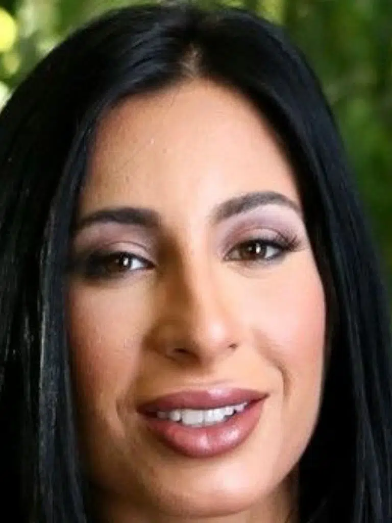 Stacy Jay Biography: Wiki, Age, Career, Height, Weight, Boyfriend, Net Worth & More