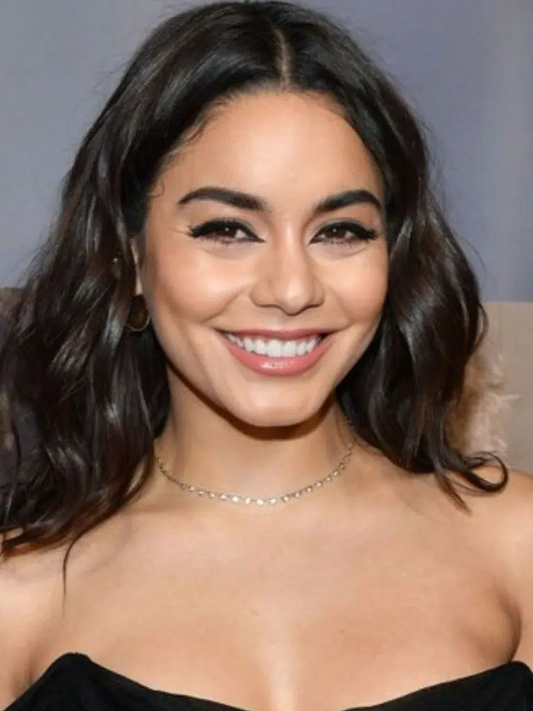 Vanessa Hudgens Biography: Wiki, Age, Career, Height, Weight, Boyfriend, Net Worth & More